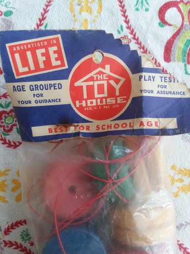Vintage World Toy House Inc. Life Mag. Wood Yo Yo NIP St Paul MN