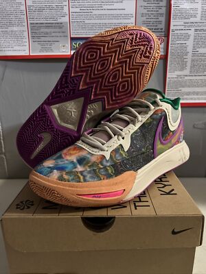 Nike Kyrie 8 Size 9 Light Bone Yellow Basketball 003840 001
