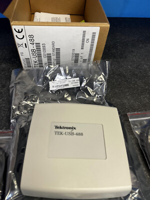 5EE  Tektronix TEK-USB-488 USB TO IEEE488 (GPIB) Communications Adaptor