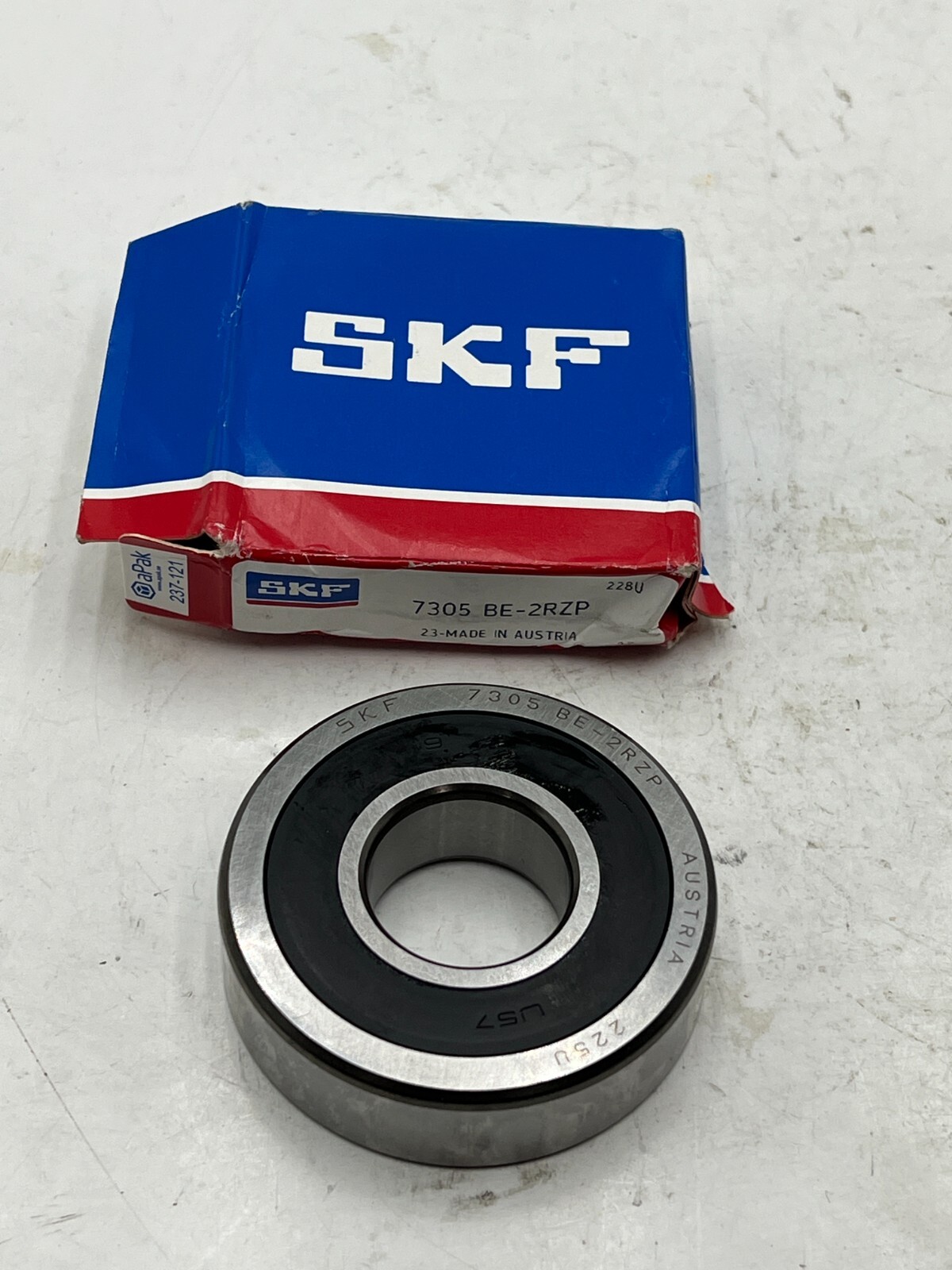 SKF Angular Contact Bearing, 7305 BE-2RZP, 25 x 62 x 17 mm