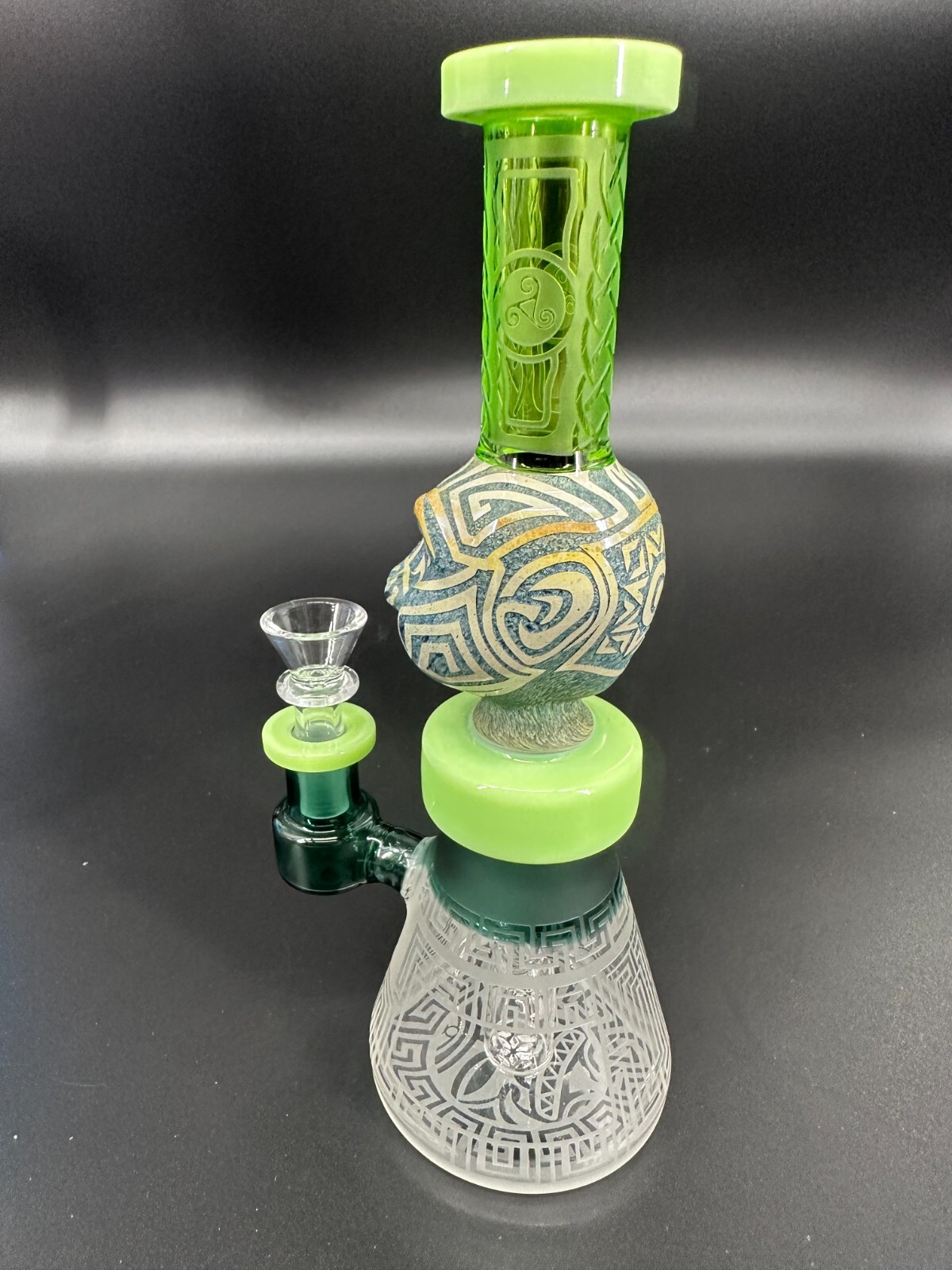 9.5 "  Green Bong ALIEN Glass Water Pipe MONSTER USA