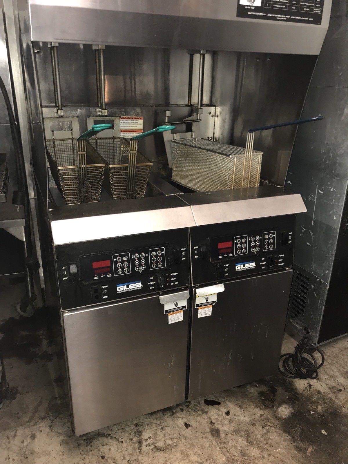GILES VENTLESS HOOD FRYER COMBO GBF-2 GVH RESTAURANT FOOD SERVICE WOW