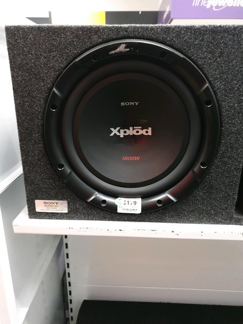 sony xplod 1800w sub