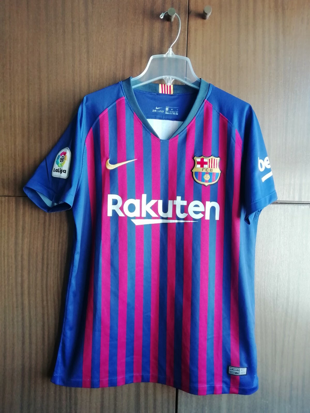 Barcelona home 2018 2019 Messi Nike shirt jersey camiseta Football Soccer:  купить с доставкой из США, цена 6 337 руб - (403555423019)
