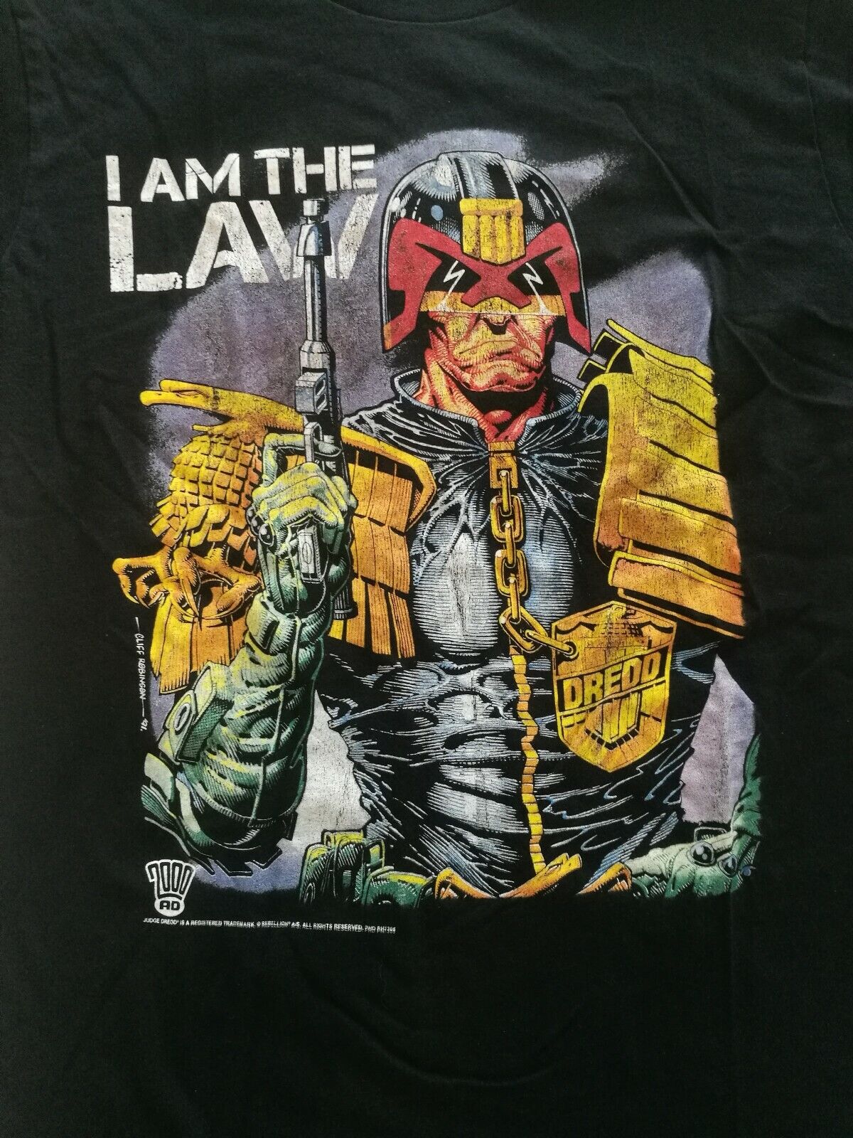 JUDGE DREDD I Am The Law T SHIRT S vintage Cliff Robinson JUDGE DREDD I Am The Law T SHIRT S vintage Cliff Robinson