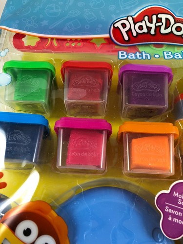 Play-Doh Bath Soap Molder Set, with 2 Stencils and 6 different colors