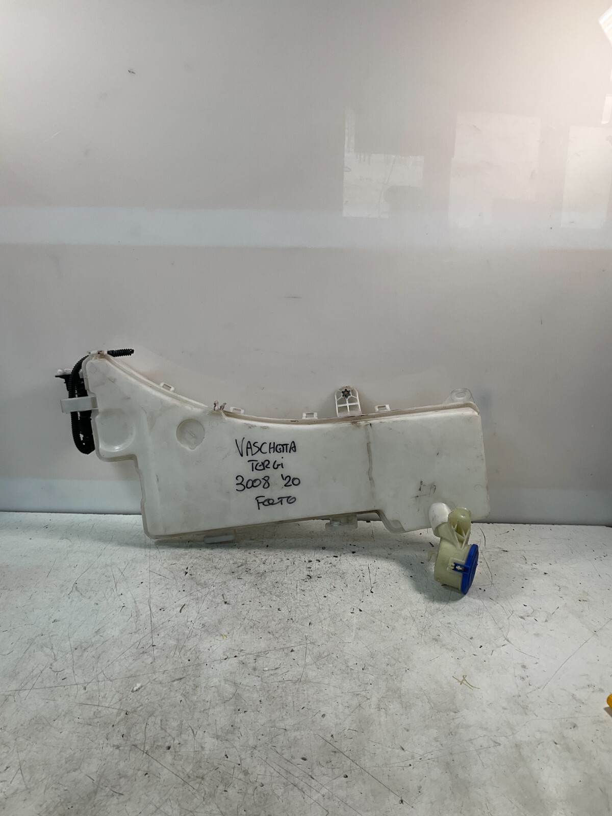 Vaschetta serbatoio acqua tergicristalli PEUGEOT 3008 '20 A2C97931200 9810819180