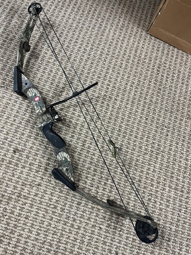 PSE Nova Compound Bow, Camo, Right Hand 29" 70# Game Sport/mossy Oak