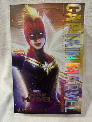 Hot Toys Marvel's Captain Marvel Deluxe Version 1/6th Scale MMS522 New in Box