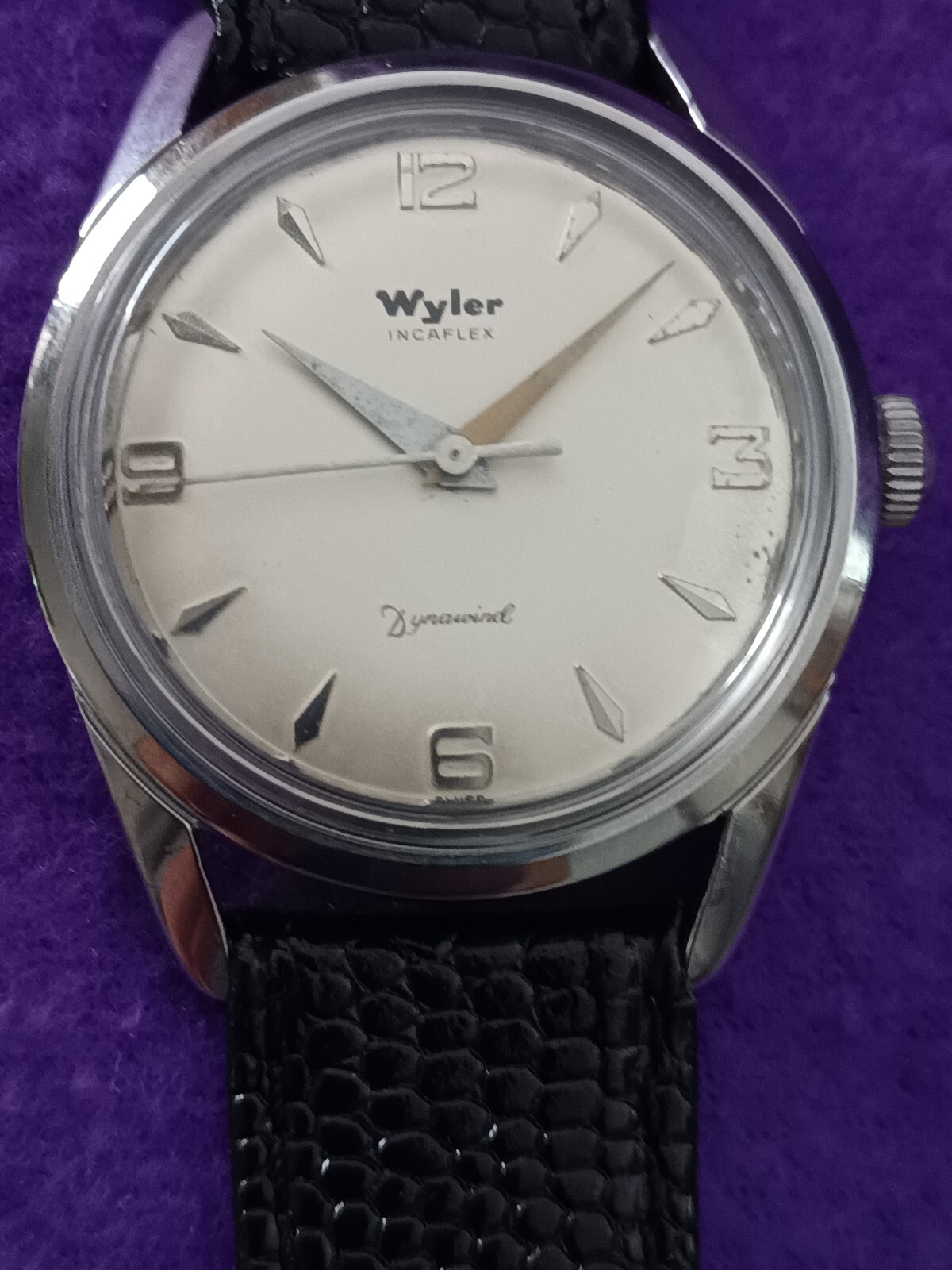 Wyler incaflex Dynawind 腕時計 Wyler Incaflex 'Dynawind', Perfect Silver Dial with Date