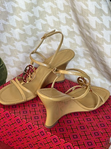 レザー★送料関税込み★Tory Burch★CAPRI MILLER WEDGE SANDAL $_12.JPG?set_id=880000500F
