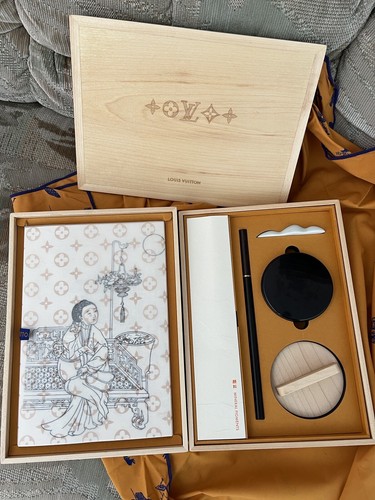クリスマスセール　LOUIS VUITTON ドック•リーシュ Louis Vuitton Monogram 2022 Christmas Animation China