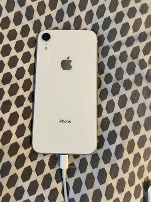 Apple iPhone XR 64GB A1984 Fully Unlocked 📱 AT&T T-Mobile