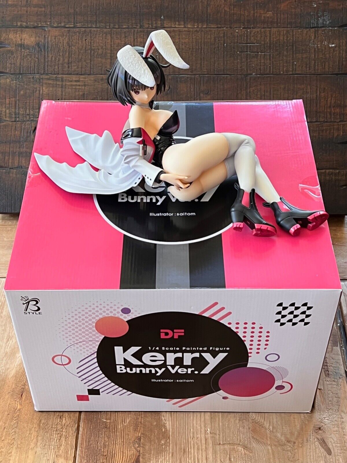 Saitom DF Series | Kelly: White Bunny Ver | 1/4 scale 420mm Saitom DF Series | Kelly: White Bunny Ver | 1/4 scale 420mm