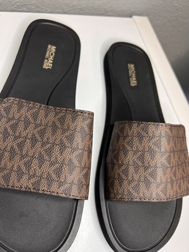 MICHAEL KORS ブラウン スライドサンダル Michael Kors Wade Women's Size 8 MK Signature Logo Slide