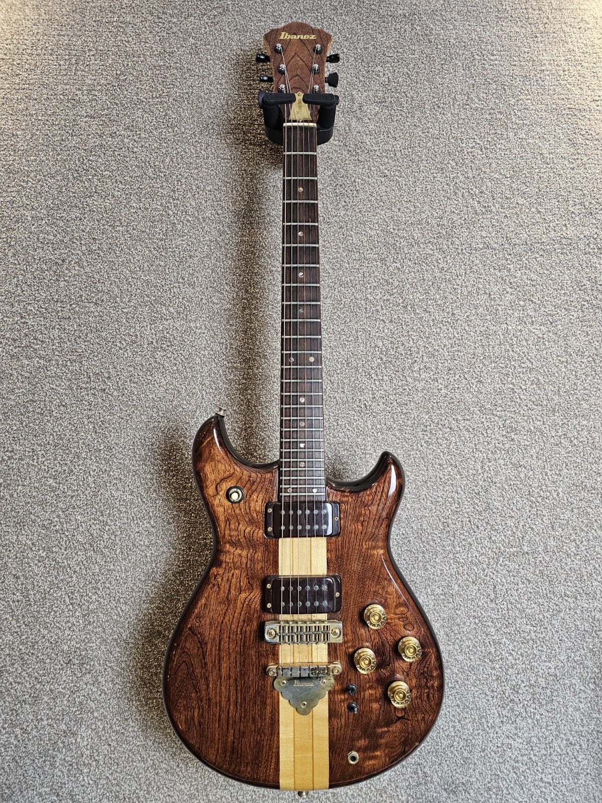 ギター Ibanez MC-300 NT Musician Series MC300 | Ibanez Wiki | Fandom