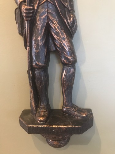 VINTAGE DART IND REVOLUTIONARY WAR SOLDIER PLAQUE, 1971