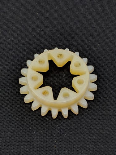 Stihl 028 WB Chainsaw Spur Gear OEM 1118 642 1506