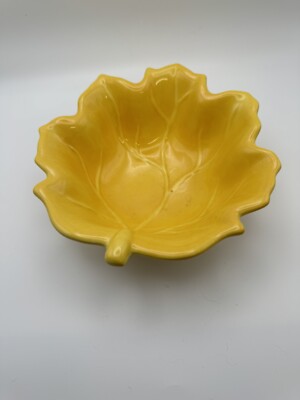 Gold Yellow Ceramic Maple Leaf Candy/Trinket Dish, 7  X 7  X 3 