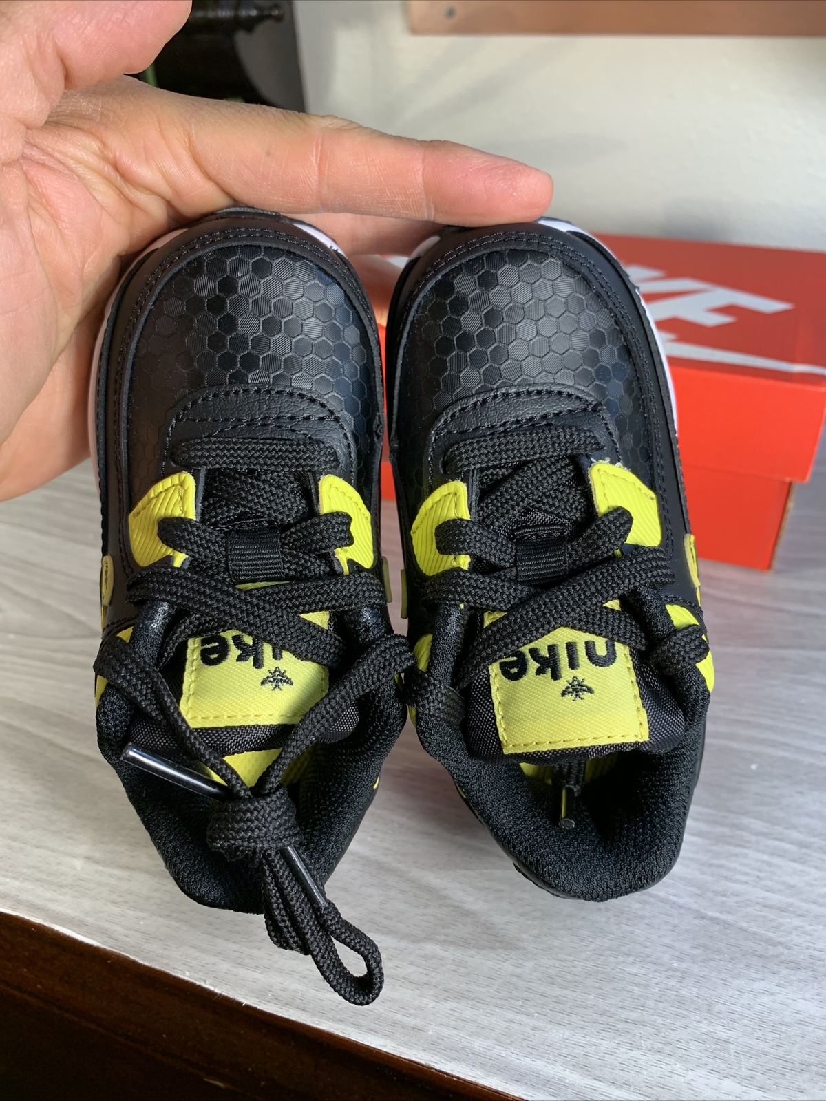 RARE Nike Air Max 90 LTR SE (TD) BUMBLE 