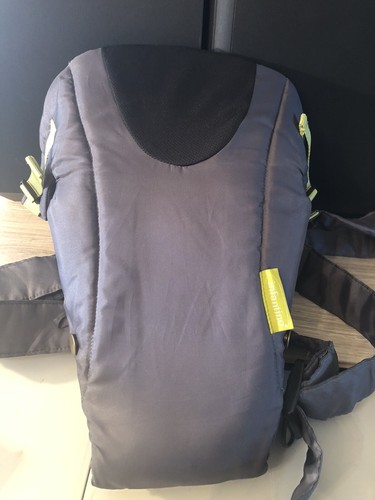 Infantino baby carrier front or chest facing adjustable Gray