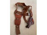 bianchi scorpion shoulder holster