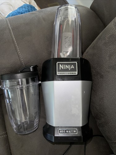 Nutri Ninja Professional Blender 900 Watts BL456 Bundle NutriBullet