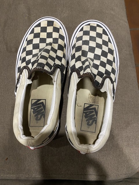 vans classic slip on wide