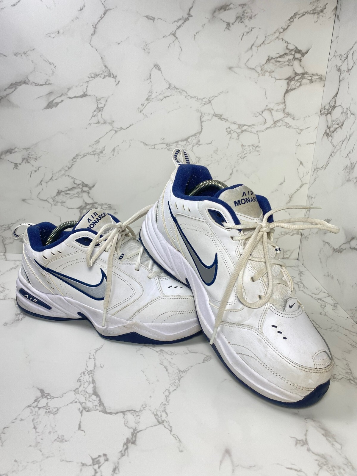 Nike monarch iv white outlet