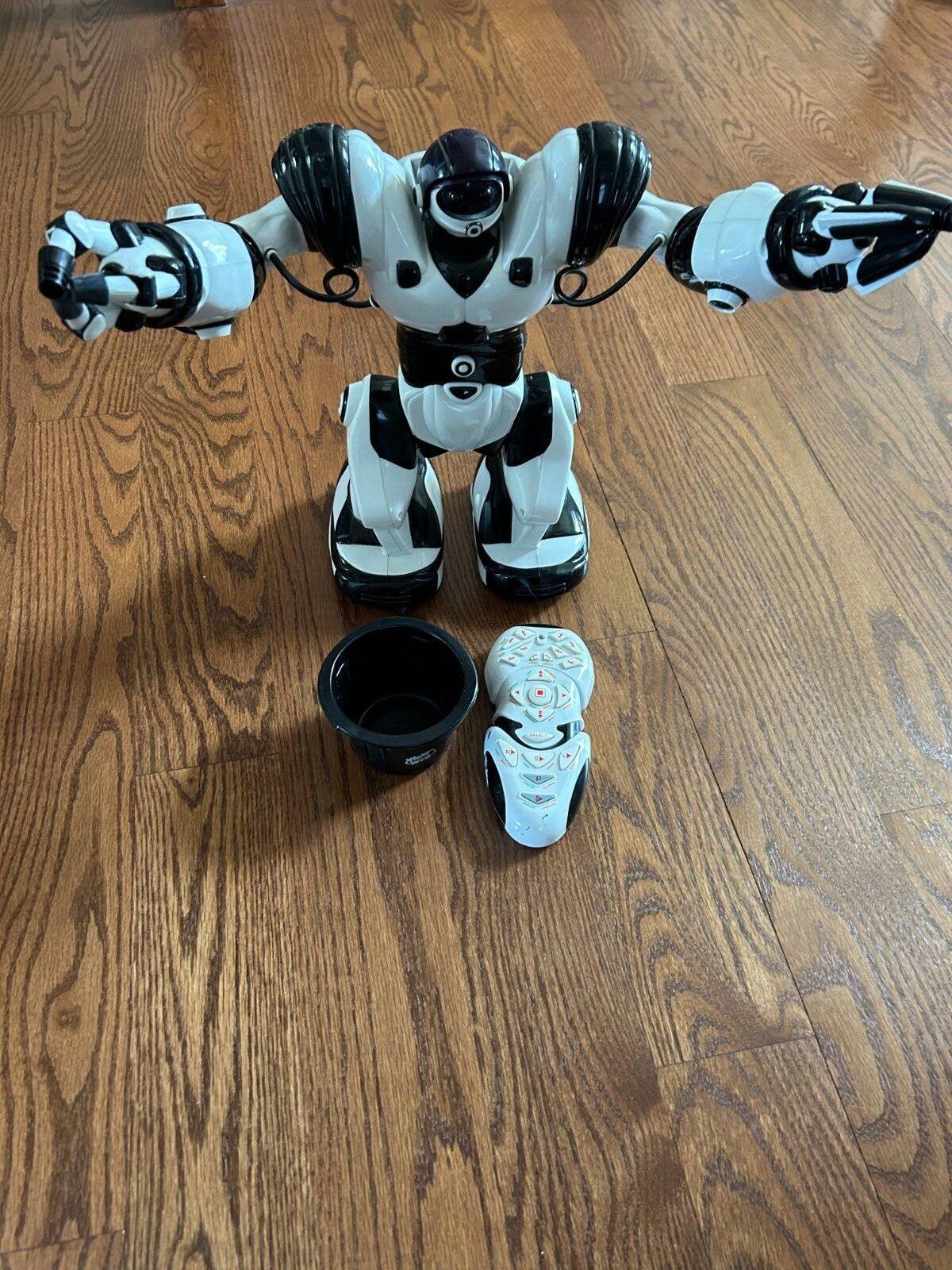 ロボサピエンV２ WowWee Robosapien V2 ラジコン ロボット Robosapien V2 | WowWee Wiki | Fandom