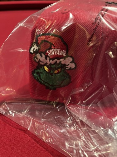 Supreme Grinch Box Logo New Era Fitted Cap Size 7 5/8 Sealed Supreme Grinch Box Logo New Era Fitted Cap Size 7 5/8 Sealed
