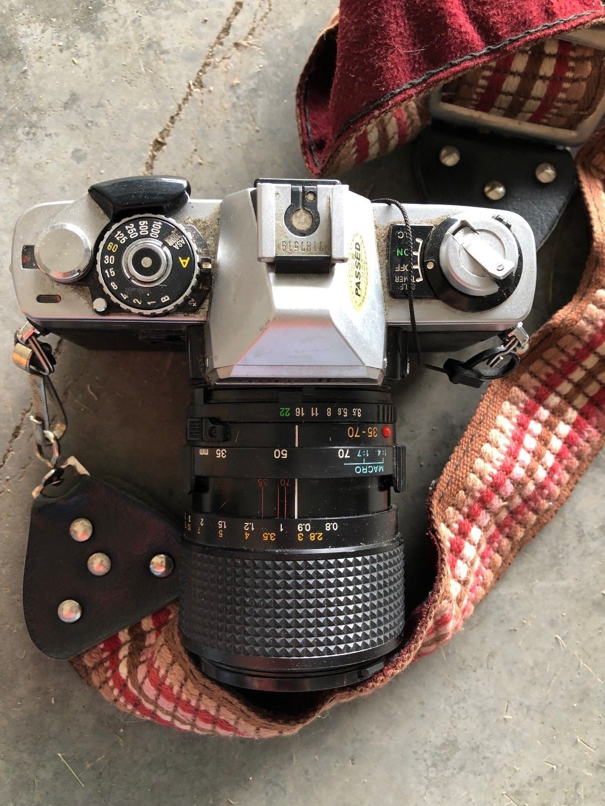 Vintage Minolta Camera with MD Zoom 35-70 25-70MM 1:3.5