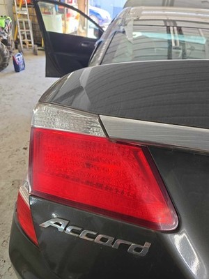 Used Left Tail Light Assembly fits: HONDA ACCORD 13-15 Lid Mounted