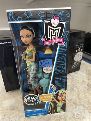 Monster High Doll Cleo Dead Tired 2010 MIB Retired