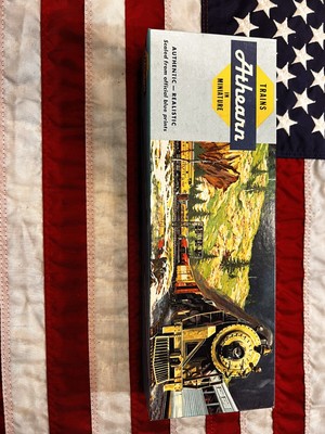 Athearn Model Train NEW Lot 122