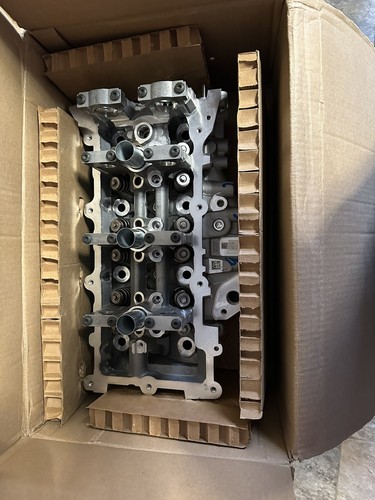 その他 moparian Amazon.com: Cylinder Head, Left Side : Automotive
