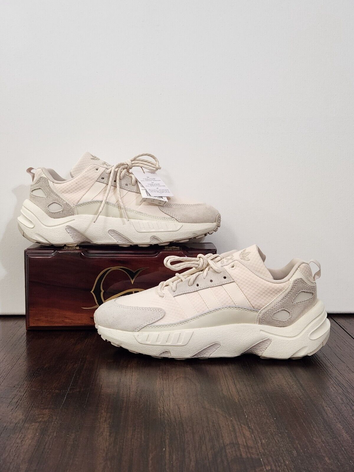 ADIDAS ZX 22 Boost-Cream/White/Bliss (GY6697) 2022 NEW Size 8 ADIDAS ZX 22 Boost-Cream/White/Bliss (GY6697) 2022 NEW Size 8