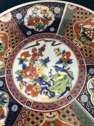Japanese IMARI Porcelain 8.25 Inch Plate Birds Peonies Gold Accents