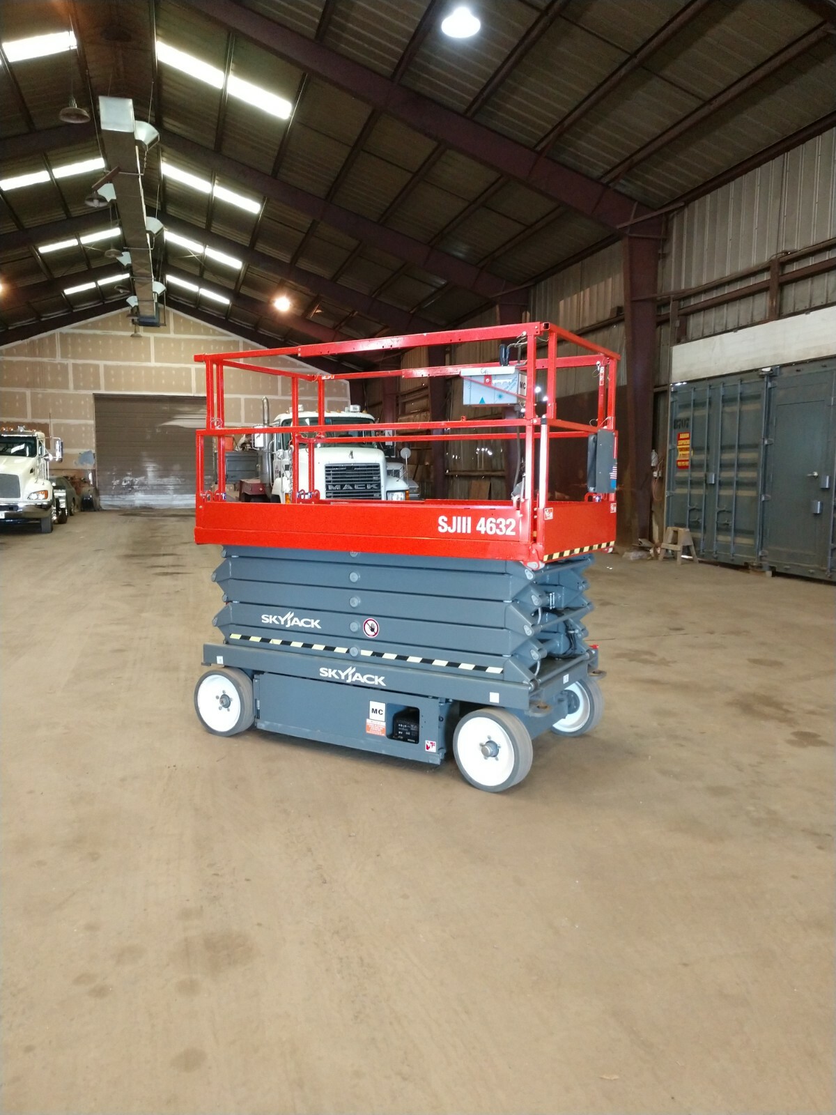 2017 Skyjack SJIII 4632 scissor lift low hours