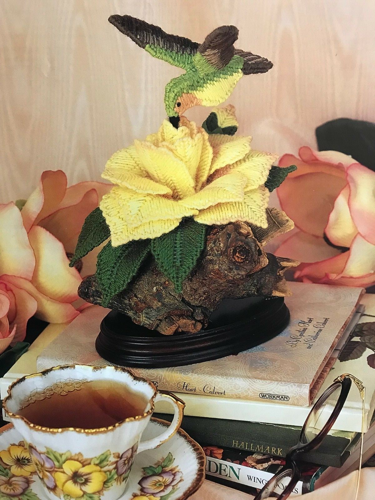 Annies Attic Club Plastic Canvas Patterns Centerpieces / Covers / Vases / Decor