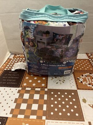 NEW Disney Encanto 4-piece Toddler Bed Set Quilt Flat & Fitted Sheet Pillowcase