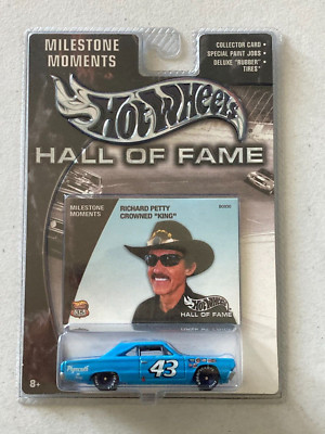 HOT WHEELS HALL OF FAME RICHARD PETTY MILESTONE MOMENTS CAR SEALED DIE CAST #43