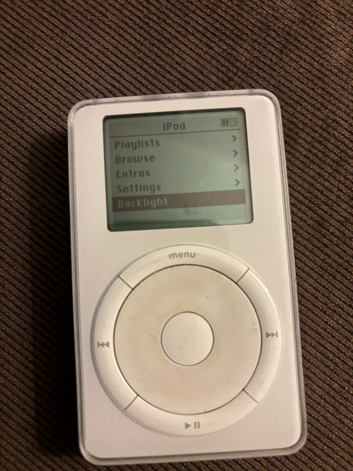 Apple iPod Classic 1st Generation White 5GB Scroll Wheel Apple iPod Classic 1st Generation White 5GB Scroll Wheel