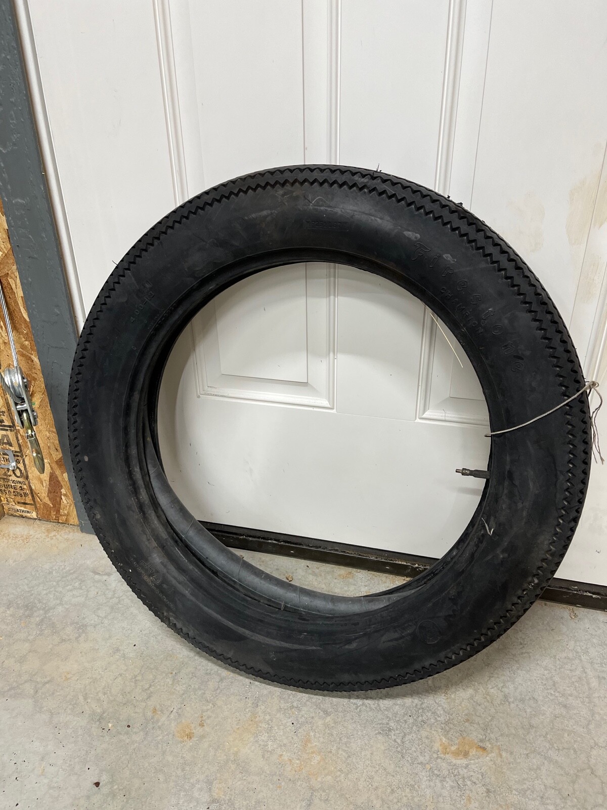 Firestone Deluxe Champion Tire 4.00 - 18 Harley Davidson