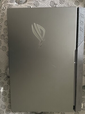 ASUS ROG Strix G17 17.3'' (1TB SSD AMD Ryzen 9 7945HX 5.4GHz 16GB RAM) Laptop -
