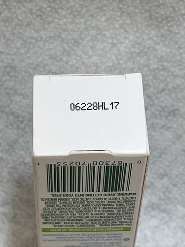 Simple Water Boost Hydrating Booster Moisturizer  0.85 fl oz