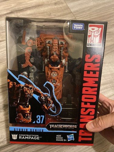 Hasbro Transformers Studio Series 37 Deluxe Action Figure