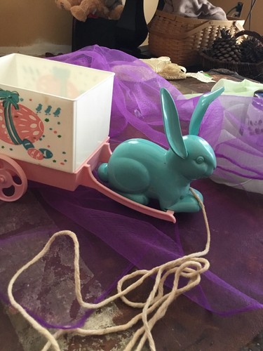 VINTAGE HARD PLASTIC EASTER RABBIT PULLING A CART 60’S