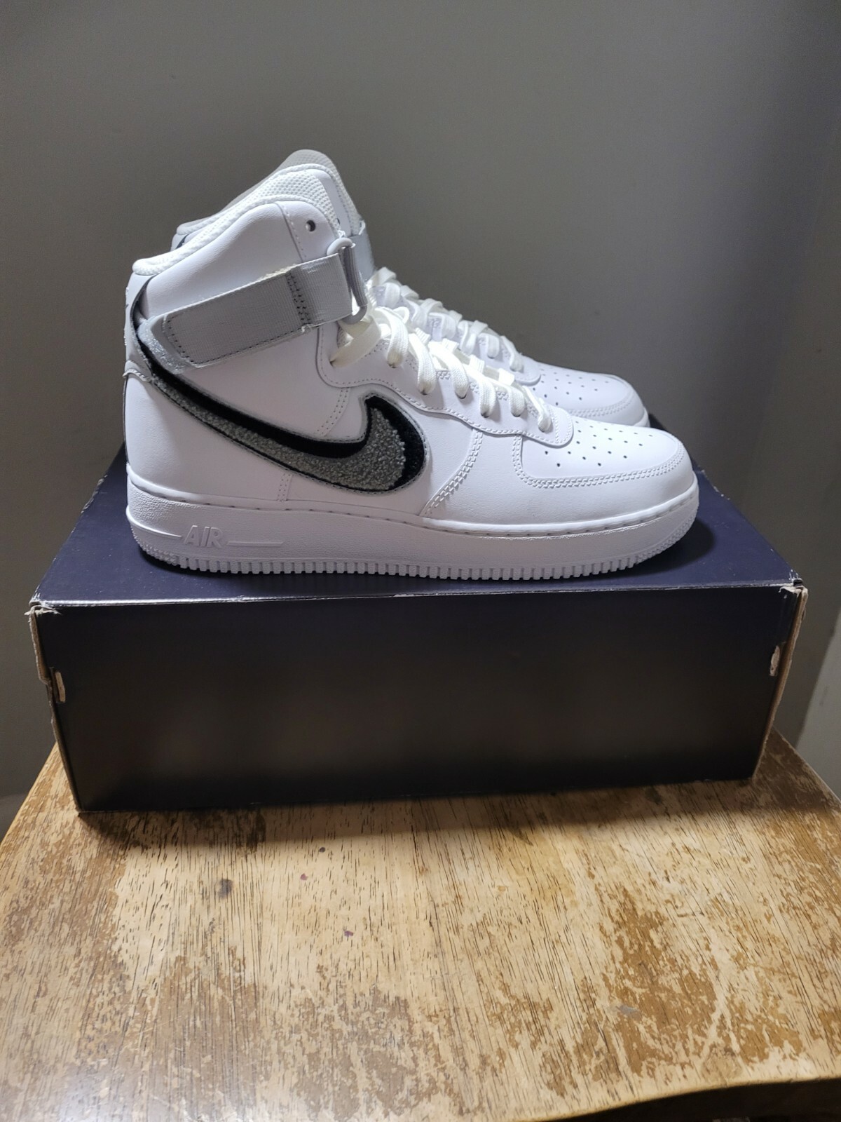 [国内未発売]Nike Air Force 1 High '07 LV8 3 0956) Nike Air Force 1 High '07 LV8 3 Dual Air Triple White