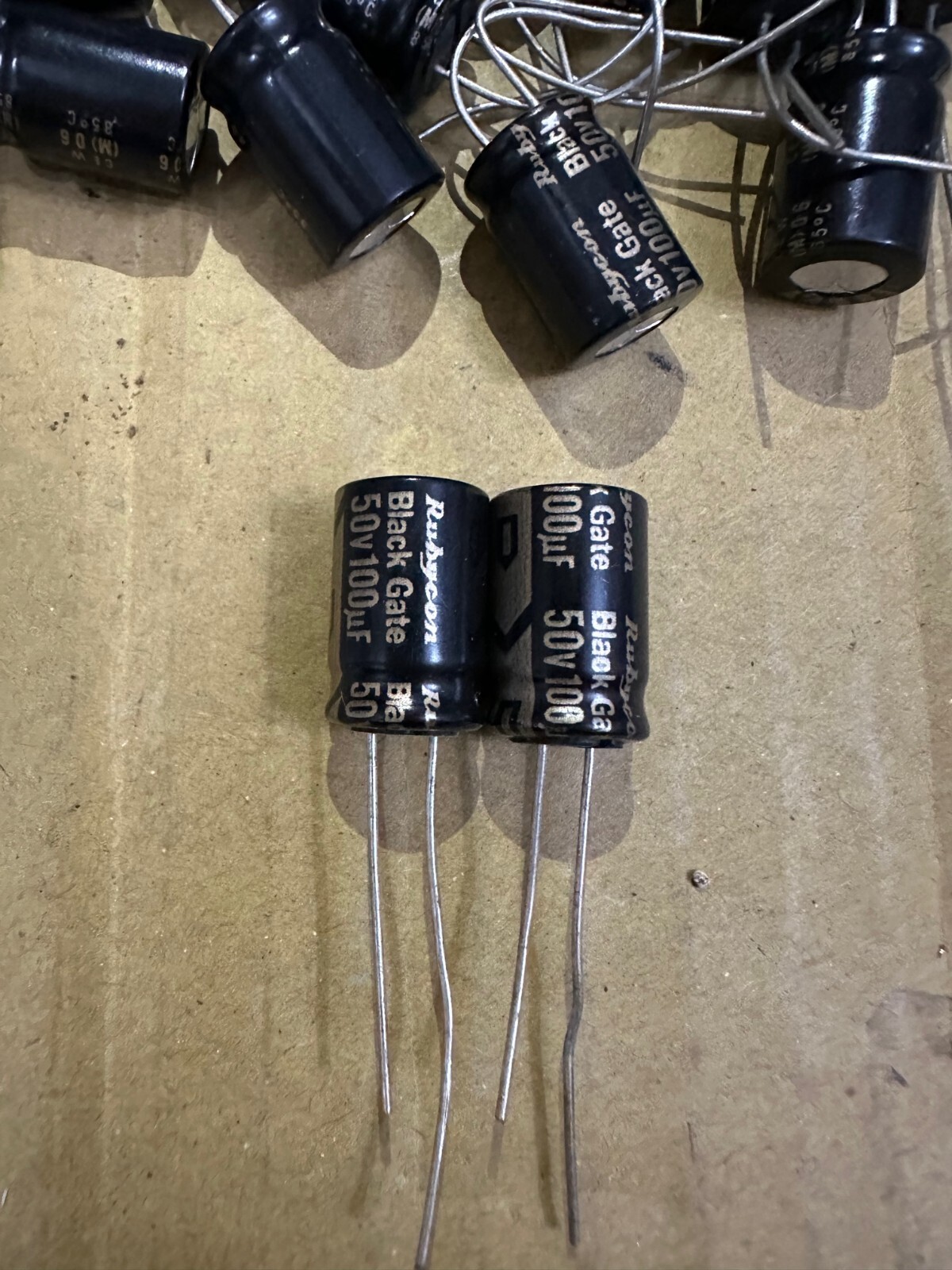 ☆希少☆ルビコン/Rubycon Black Gate N/NX 50V 100μF無極性電解